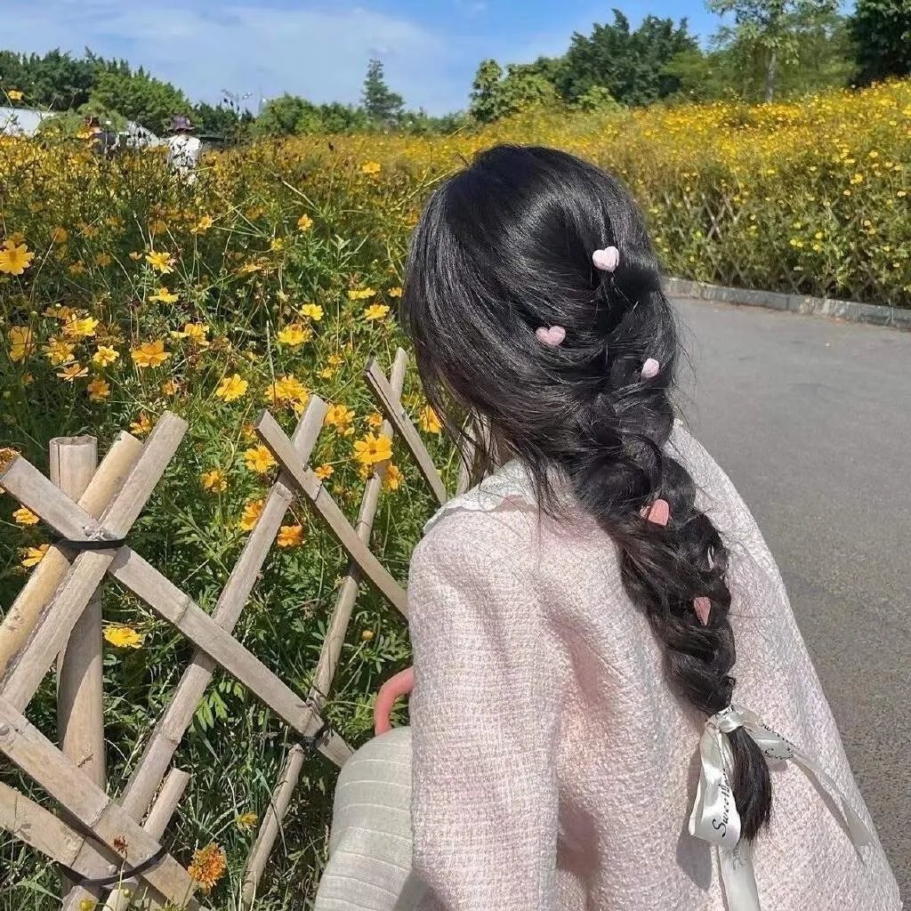 乳房与月亮